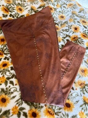 Anthena Marie Studded Faux Leather With Distressed,Textured Finishes Leggings